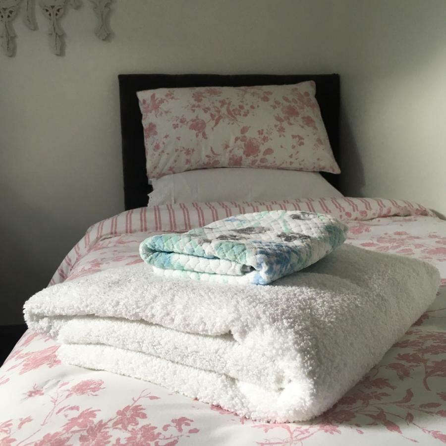 Bluebell Lane Glamping 호텔 뉴리 외부 사진
